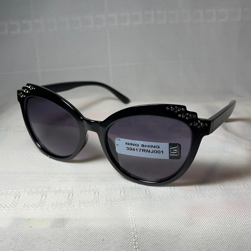 *5 for $25* NWOT FGX International Black Fashion Sunglasses Cat Eye